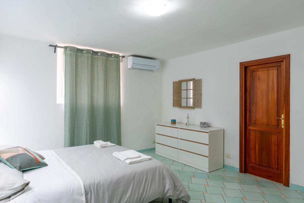 סנטה מרינלה Suite La Marinella Localita Caccia Riserva מראה חיצוני תמונה