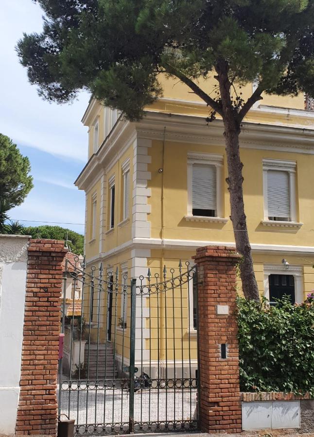 סנטה מרינלה Suite La Marinella Localita Caccia Riserva מראה חיצוני תמונה