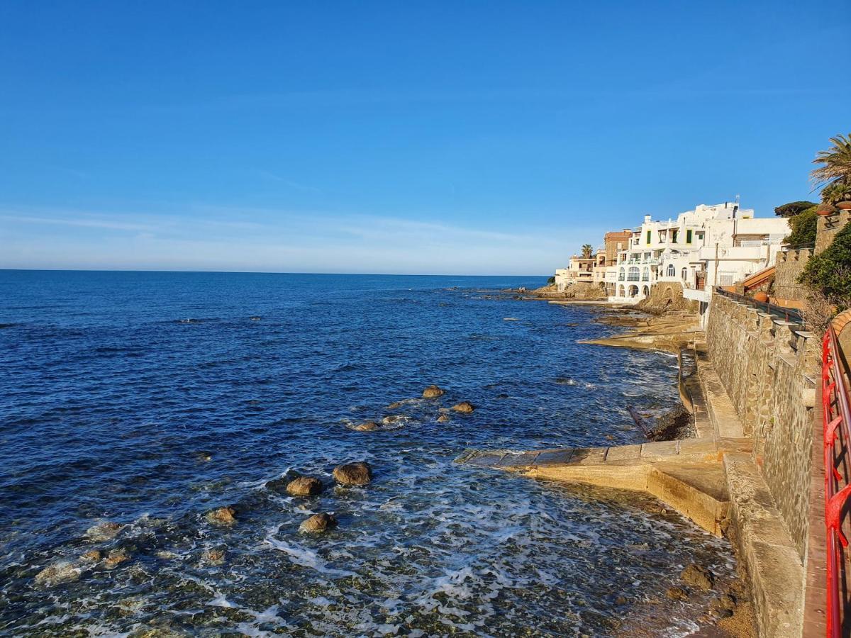 סנטה מרינלה Suite La Marinella Localita Caccia Riserva מראה חיצוני תמונה